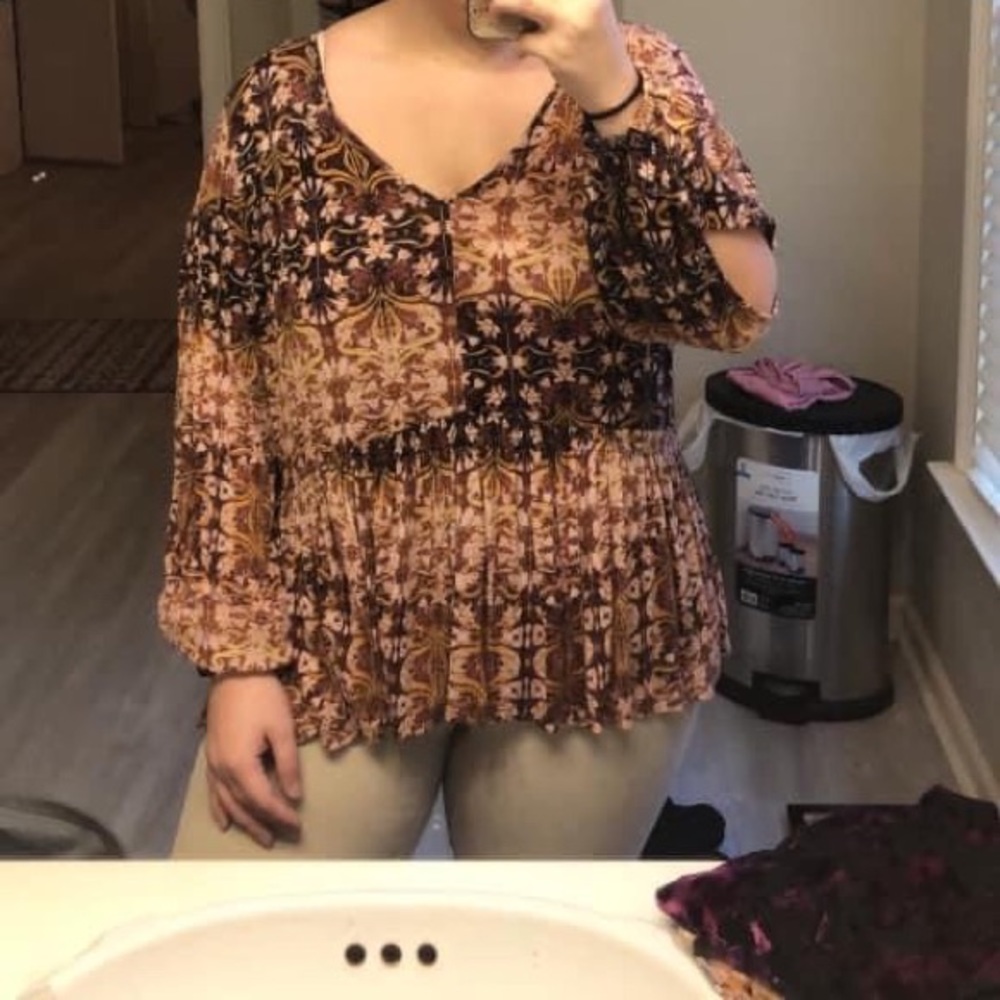 Jessica Simpson top